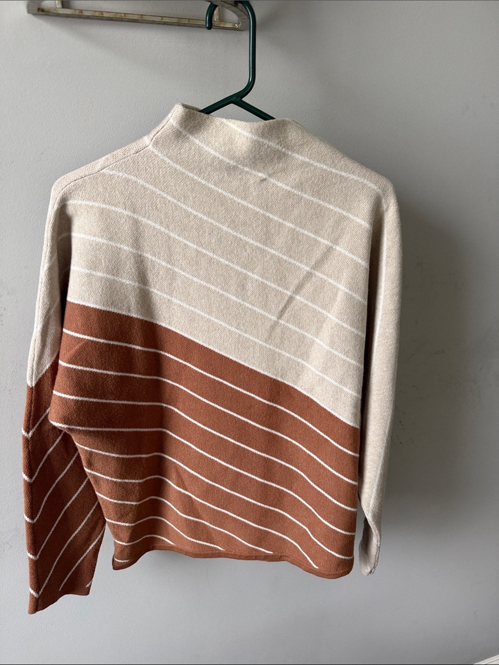 Women’s Tahiti Striped Pullover Sweater in Beige and Brown